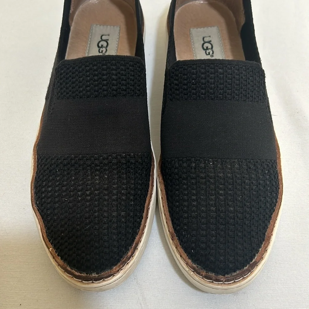 UGG WOMENS SAMMY SLIP ON LOAFER BLACK Sz 8.5 - Picture 4 of 9